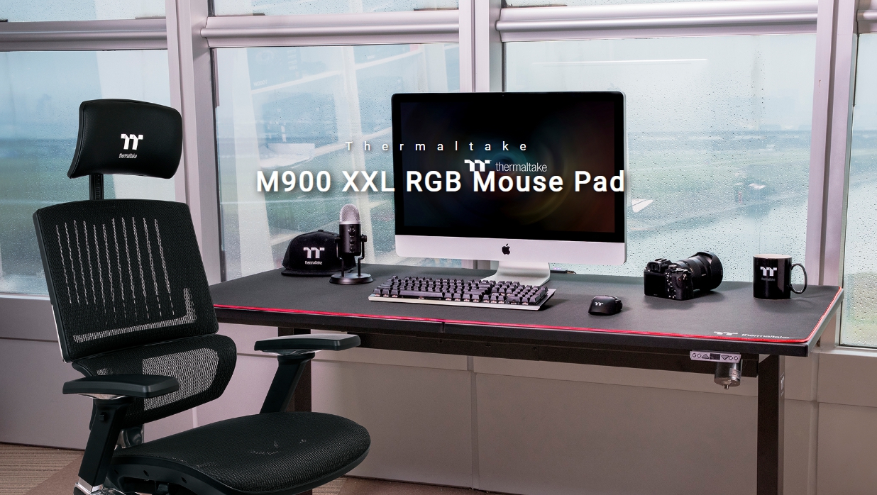 Avec 1600 mm de large, le tapis de souris Thermaltake M900 XXL RGB est  grand ; et RGB
